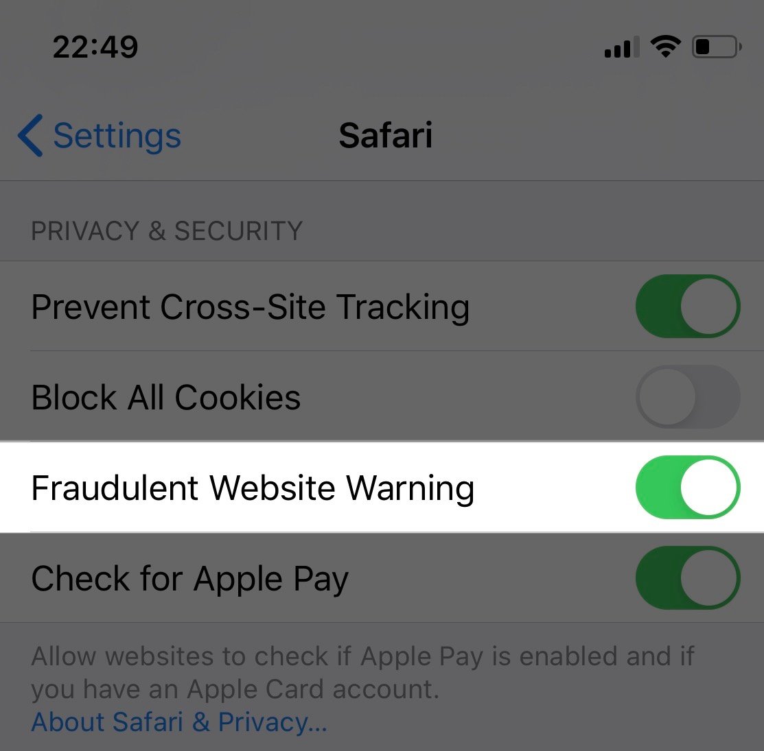 Apple’s “Fraudulent Website Warning” toggle which is enabled by default.